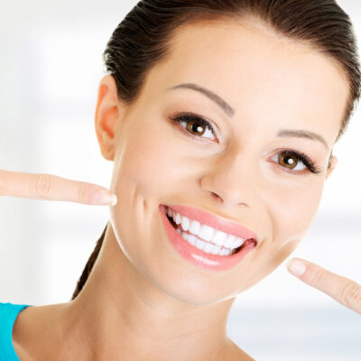 Teeth Whitening: 5 Effective At-home Procedures